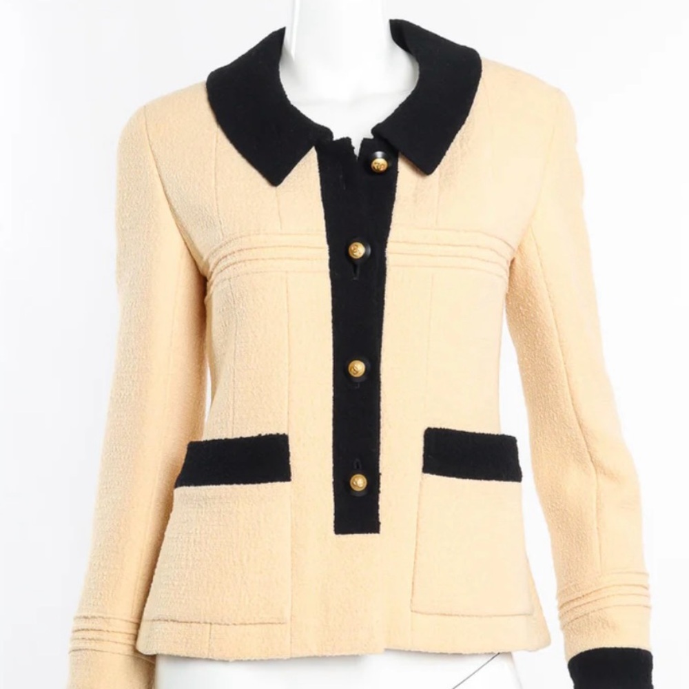 CHANEL Vintage Tweed Boucle Jacket